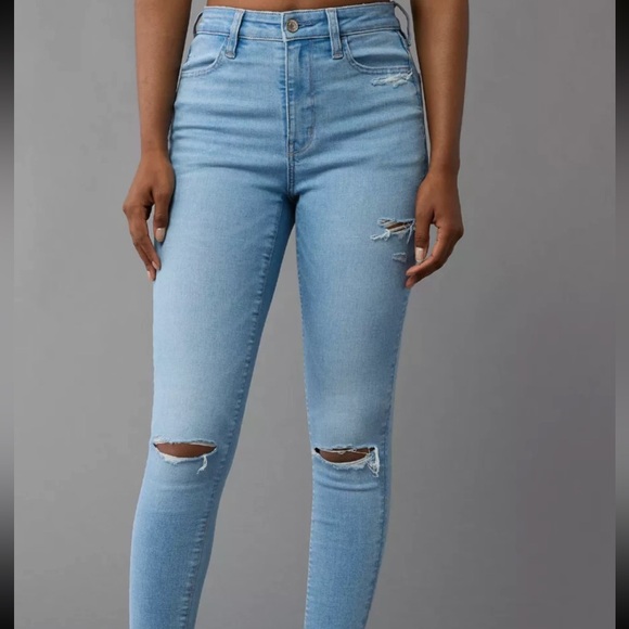 American Eagle Outfitters Women's Light Blue Jeans - Picture 2 of 10